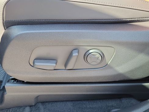 New 2026 Kia Carnival SX FWD image 19