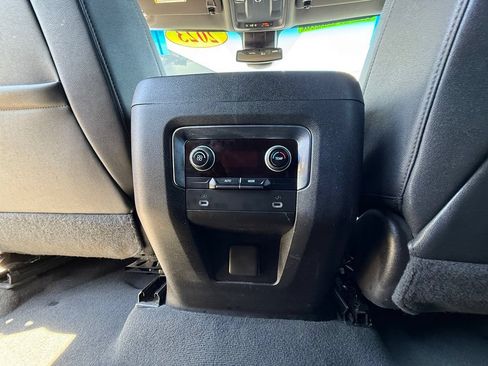 Used 2023 Chevrolet Tahoe LT AWD/4WD image 39