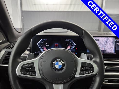 Used 2023 BMW X7 xDrive40i w/ M Sport Package image 30