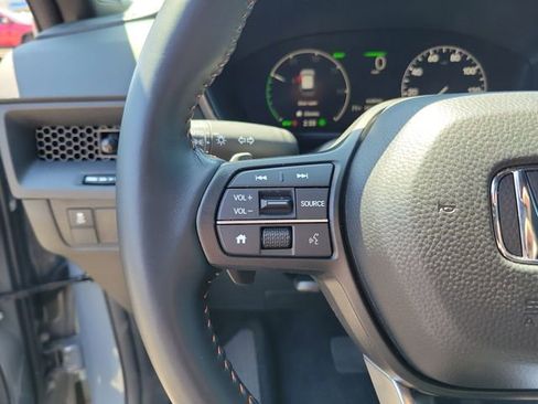 Certified 2025 Honda CR-V Sport image 17