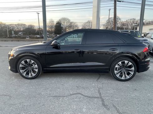 Used 2025 Audi Q8 Prestige w/ Prestige Package image 6
