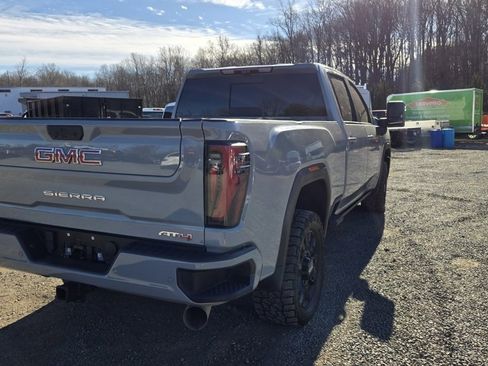 Used 2024 GMC Sierra 2500 AT4 w/ Technology Package image 7