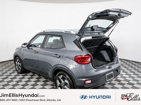 Certified 2025 Hyundai Venue SEL image 32