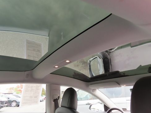 Used 2020 Tesla Model 3 Long Range image 27