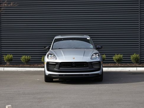 New 2026 Porsche Macan GTS image 11