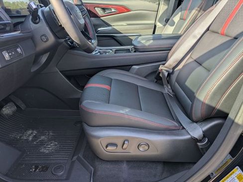 New 2026 Chevrolet Traverse RS FWD image 12