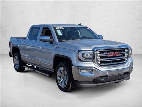 Used 2018 GMC Sierra 1500 SLT image 3
