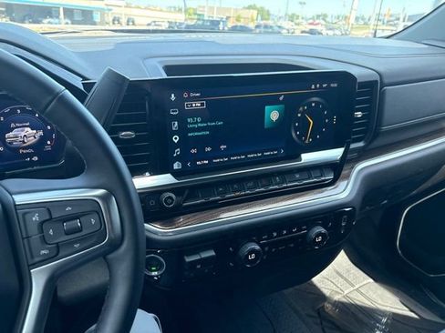 Used 2026 Chevrolet Silverado 1500 LT w/ Leather Package AWD/4WD image 10