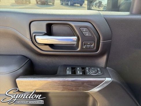 Used 2020 Chevrolet Silverado 2500 LTZ w/ LTZ Convenience Package AWD/4WD image 16