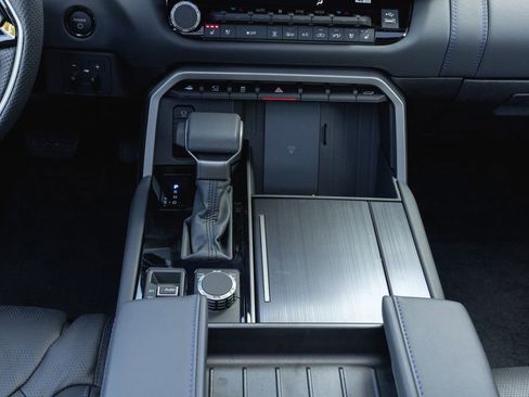 New 2026 Toyota Tundra Platinum image 11