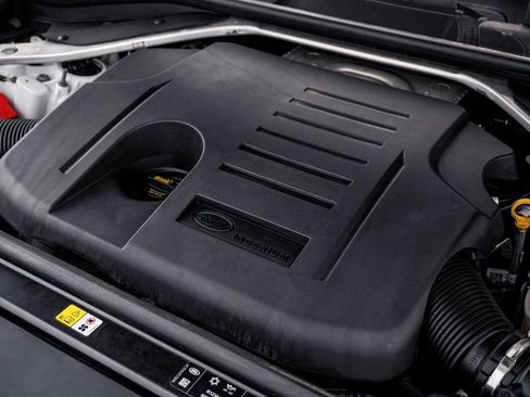 Used 2024 Land Rover Range Rover Sport SE image 28