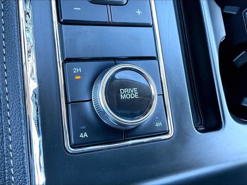 Used 2024 Ford Expedition Max XLT AWD/4WD image 34