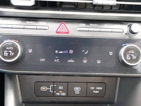 Used 2025 Hyundai Sonata SEL FWD image 34