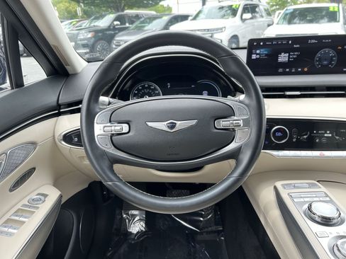 Used 2024 Genesis GV70 2.5T w/ Select Package AWD/4WD image 16