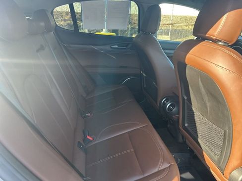 Used 2018 Alfa Romeo Stelvio Ti image 21