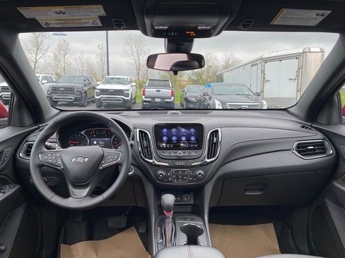 Used 2024 Chevrolet Equinox RS w/ RS Leather Package AWD/4WD image 22