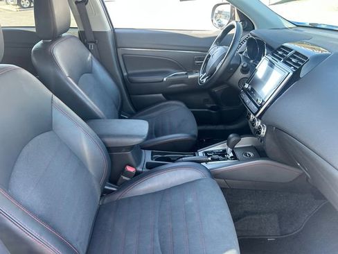 Used 2024 Mitsubishi Outlander Sport SE AWD/4WD image 35