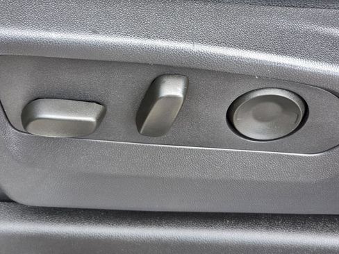 Used 2025 Chevrolet Tahoe LT AWD/4WD image 27