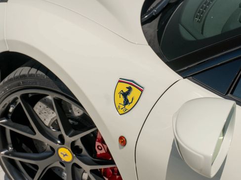 Used 2018 Ferrari 488 GTB RWD image 53