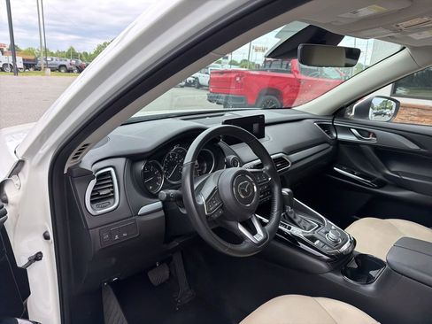 Used 2023 MAZDA CX-9 Touring Plus AWD/4WD image 4