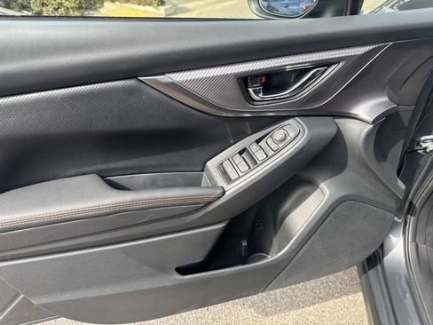 Used 2023 Subaru Crosstrek 2.5i Limited w/ Moonroof Package image 14