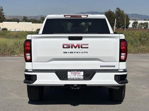 New 2026 GMC Sierra 1500 Elevation image 4