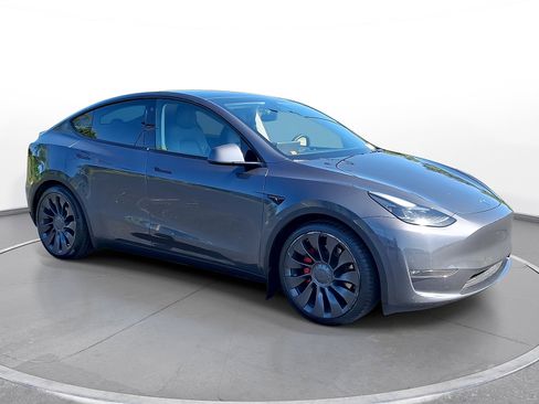 Used 2022 Tesla Model Y Performance AWD/4WD image 1