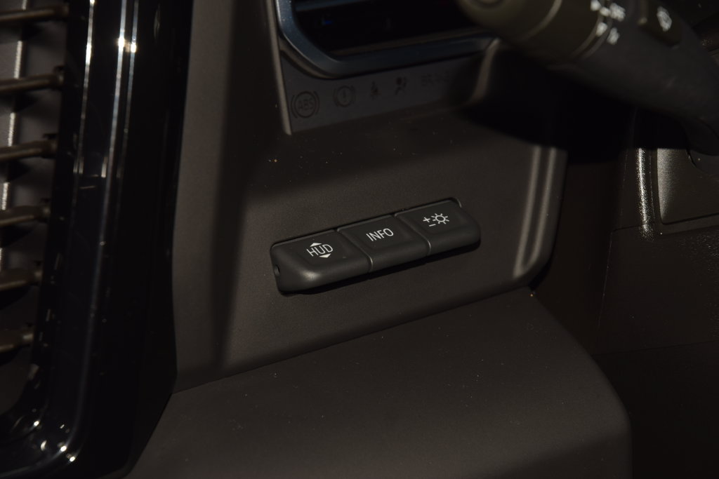 Used 2025 GMC Sierra 2500 AT4X AWD/4WD image 42