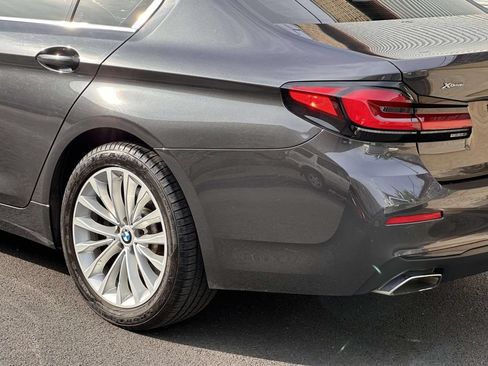 Used 2023 BMW 530i xDrive w/ Convenience Package AWD/4WD image 10