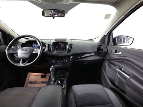 Used 2019 Ford Escape SE image 28