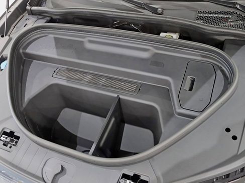 Used 2025 Audi Q6 e-tron Premium Plus w/ Premium Plus AWD/4WD image 46