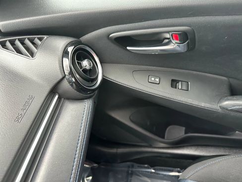 Used 2018 Toyota Yaris iA image 41