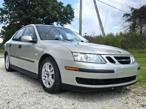 Used 2005 Saab 9-3 Linear FWD image 11