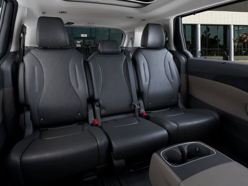 New 2026 Kia Carnival SX image 16