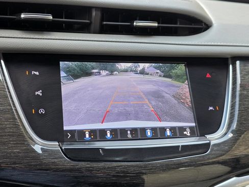 Used 2020 Cadillac XT6 Premium Luxury FWD image 34