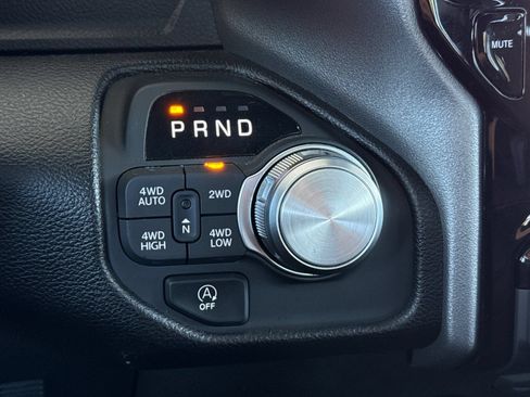 Used 2025 RAM 1500 Laramie AWD/4WD image 29