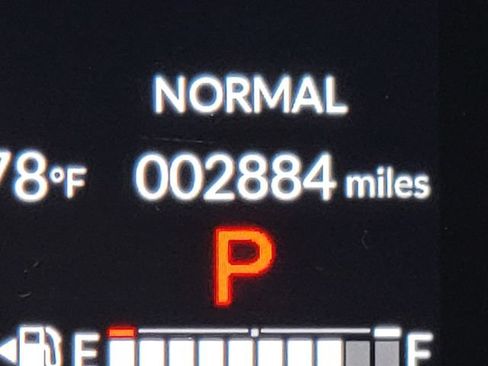 Certified 2026 Honda HR-V EX-L image 32