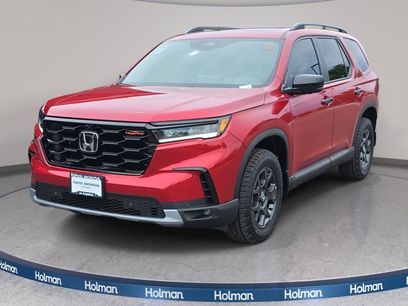 New 2025 Honda Pilot TrailSport