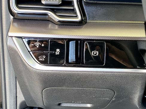 Used 2024 Kia Sportage SX FWD image 32