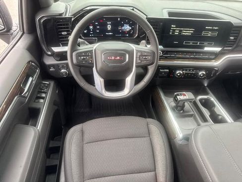 New 2026 GMC Sierra 1500 Elevation image 15