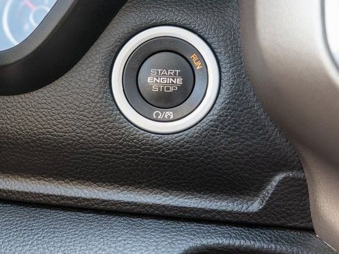 Used 2020 RAM 1500 Laramie AWD/4WD image 28