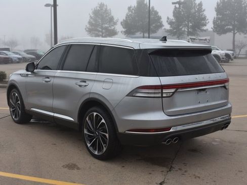 Used 2022 Lincoln Aviator Reserve w/ Equipment Group 201A image 7