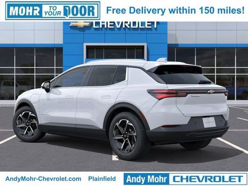 New 2026 Chevrolet Equinox EV LT image 3