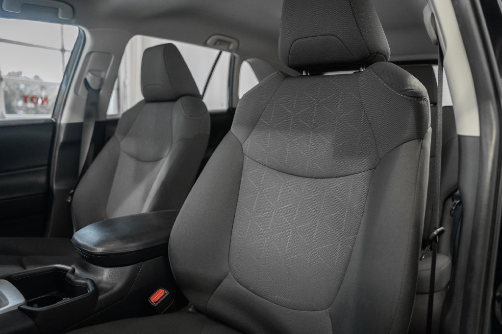 Certified 2025 Toyota RAV4 XLE AWD/4WD image 27