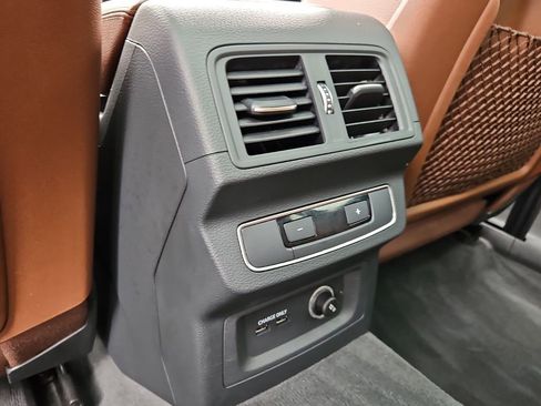 Used 2020 Audi Q5 2.0T Premium Plus w/ Premium Plus Package image 16