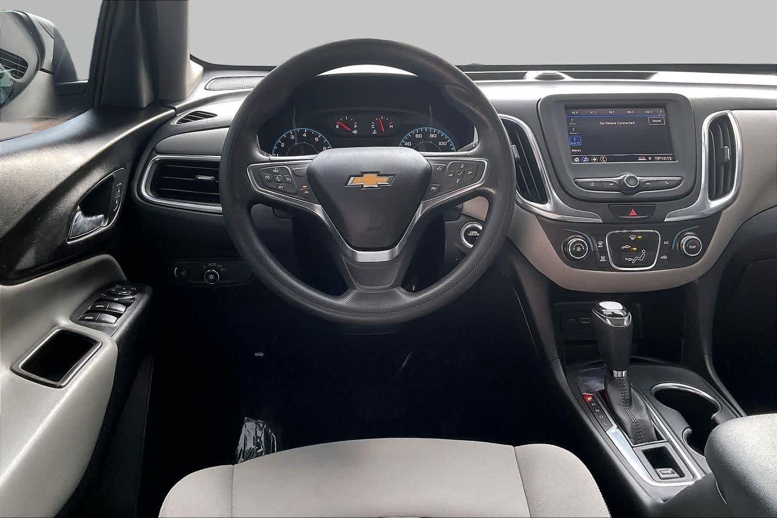 Used 2021 Chevrolet Equinox LS w/ LPO, Blackout Package FWD image 6
