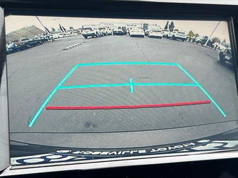 Certified 2018 Toyota Camry LE image 19