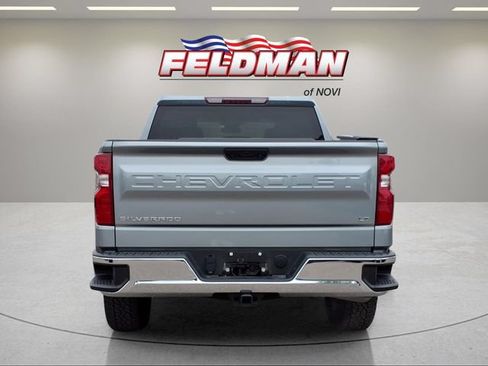 Used 2025 Chevrolet Silverado 1500 LT AWD/4WD image 4