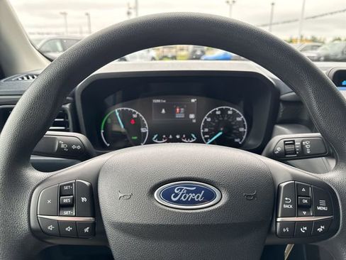 Used 2023 Ford Maverick XL FWD image 19