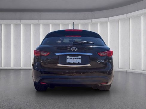 Used 2017 INFINITI QX70 2WD image 4